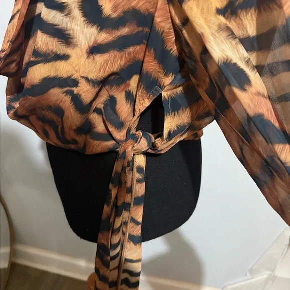 Fashion Nova Tiger Animal Print Top - Picture 3 of 9